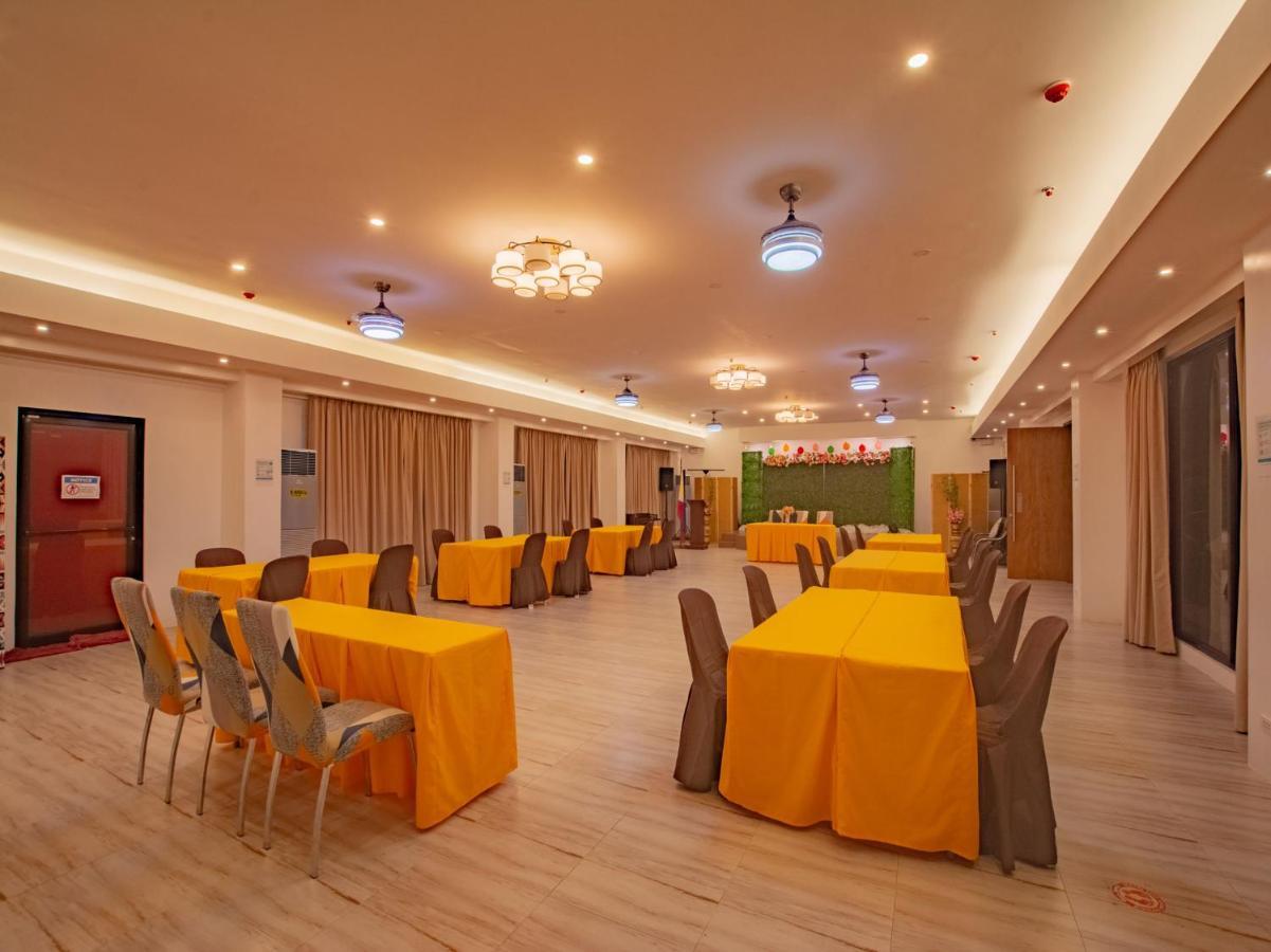 אל נידו Jurias Garden Hotel מראה חיצוני תמונה