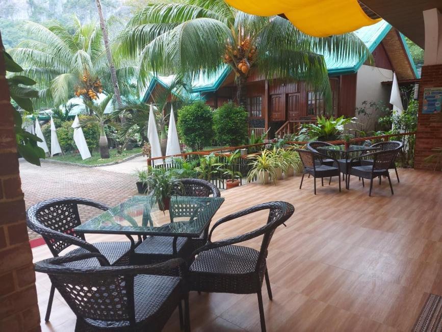 אל נידו Jurias Garden Hotel מראה חיצוני תמונה