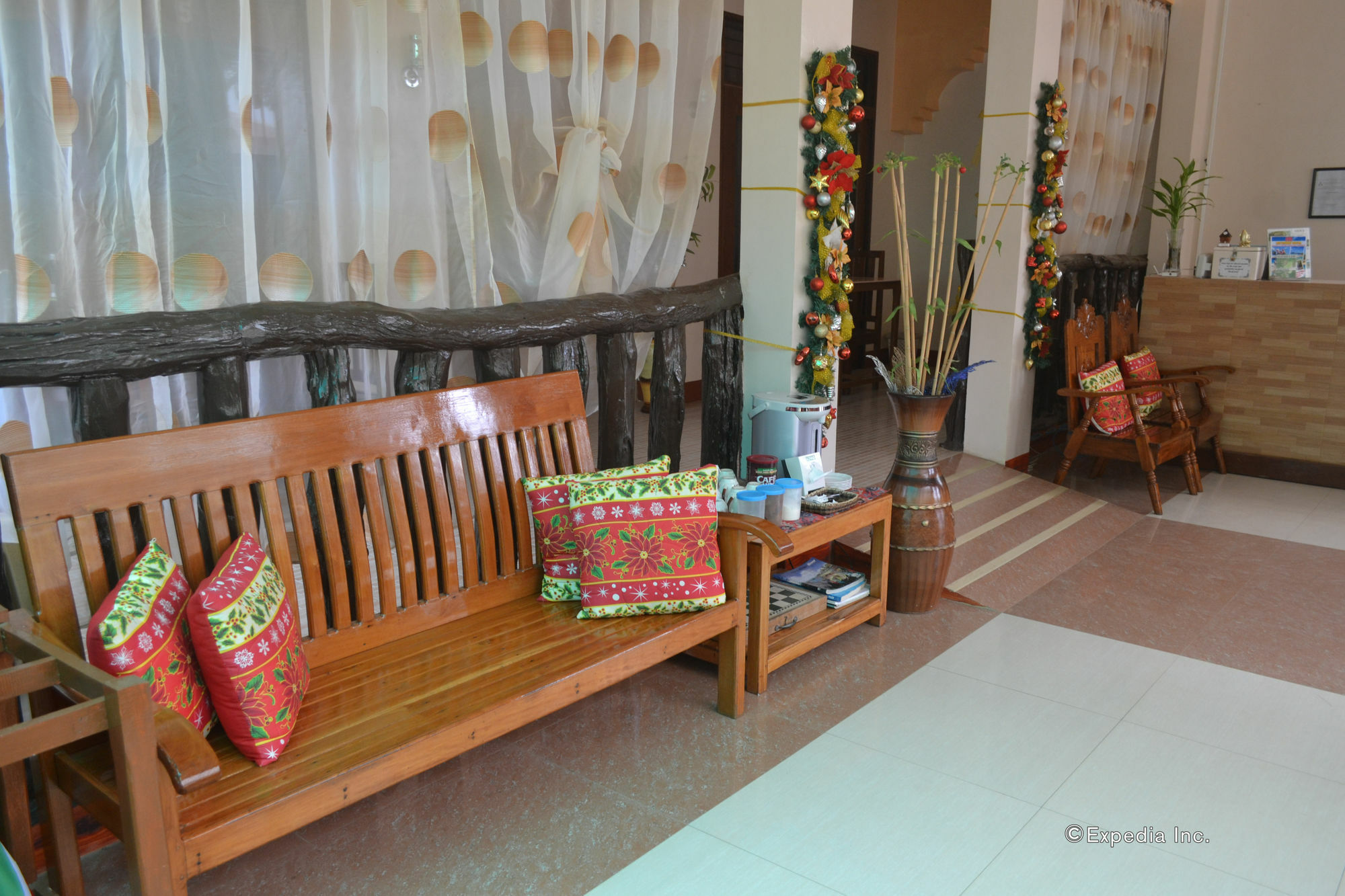 אל נידו Jurias Garden Hotel מראה חיצוני תמונה