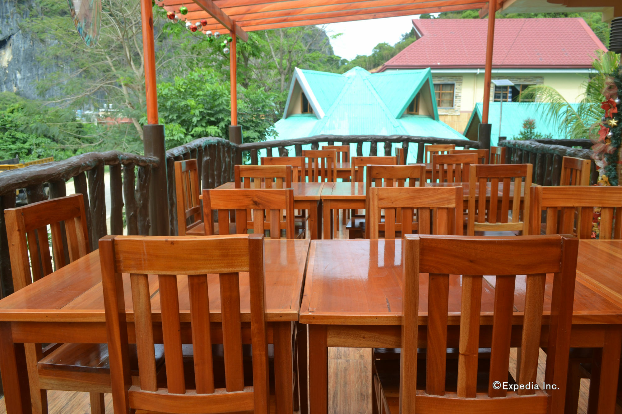 אל נידו Jurias Garden Hotel מראה חיצוני תמונה