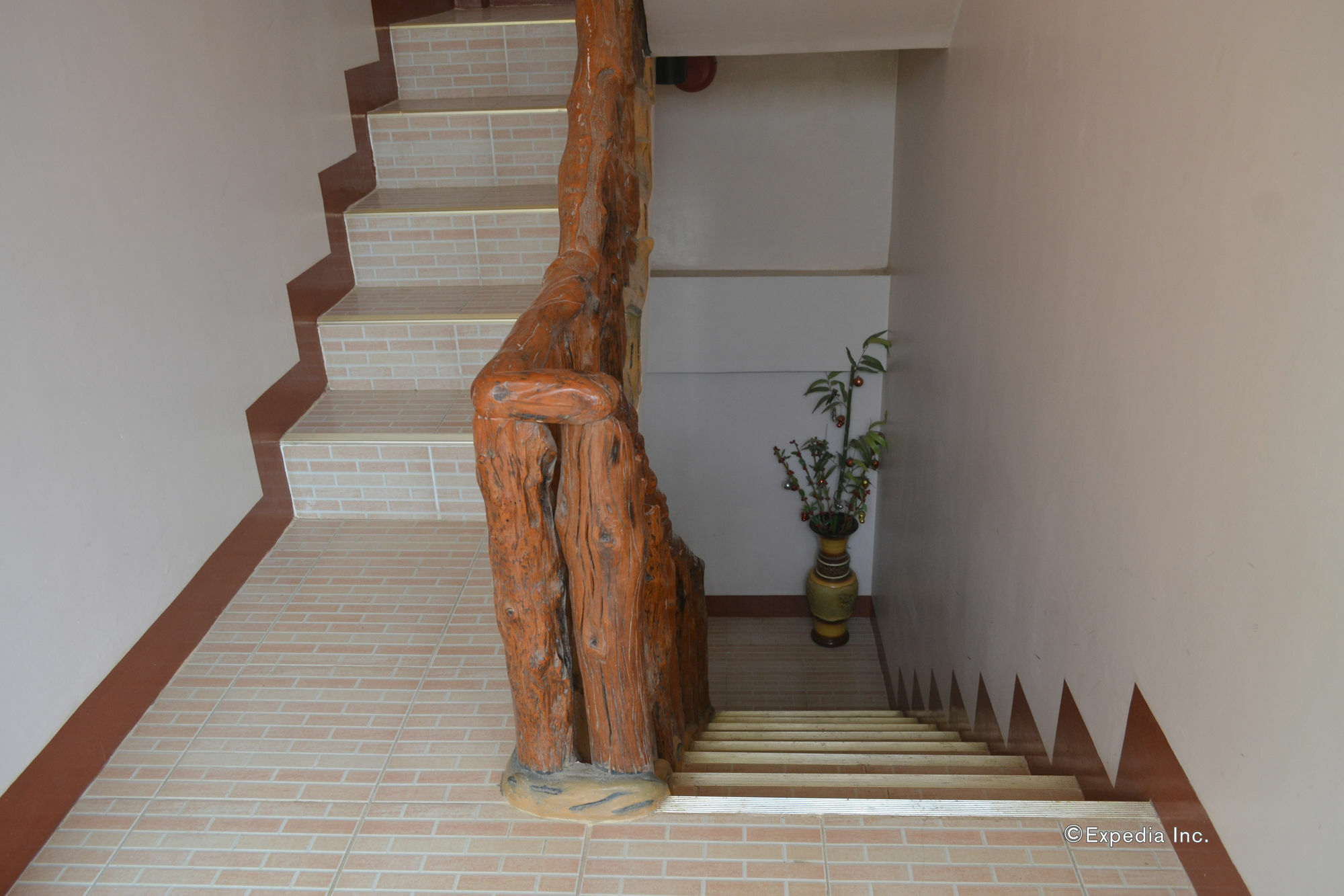 אל נידו Jurias Garden Hotel מראה חיצוני תמונה